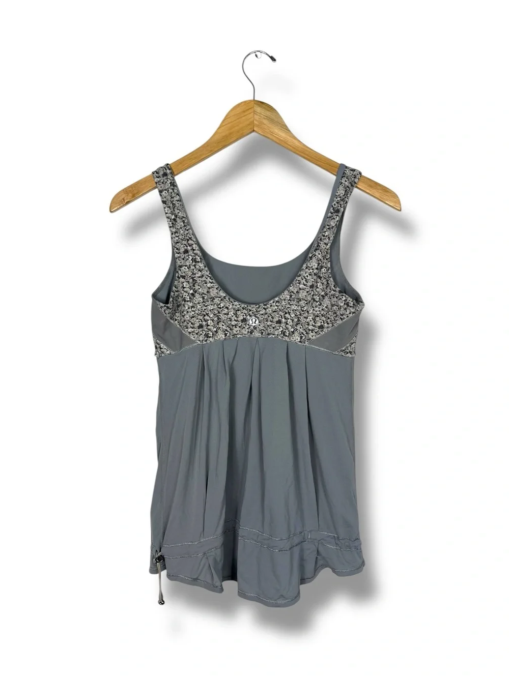 Lululemon Elevate Mesh Tank Y2K Petite Fleur Silver Grey 6 Bubble Hem LogoCharm